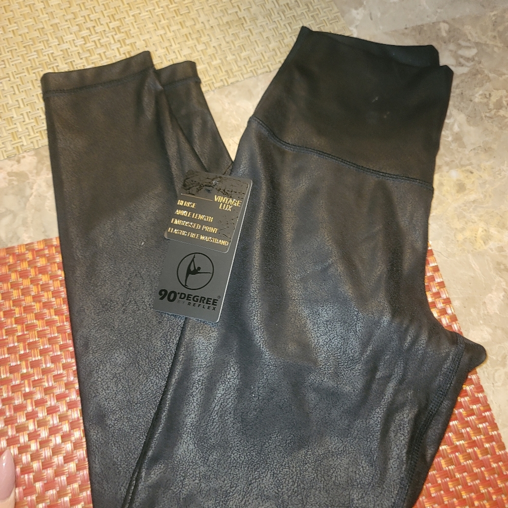 Wet look leggings - Picture 4 of 5